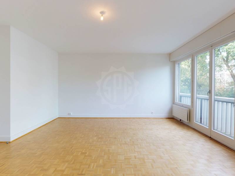 5 rooms apartment, photo 2 of 3