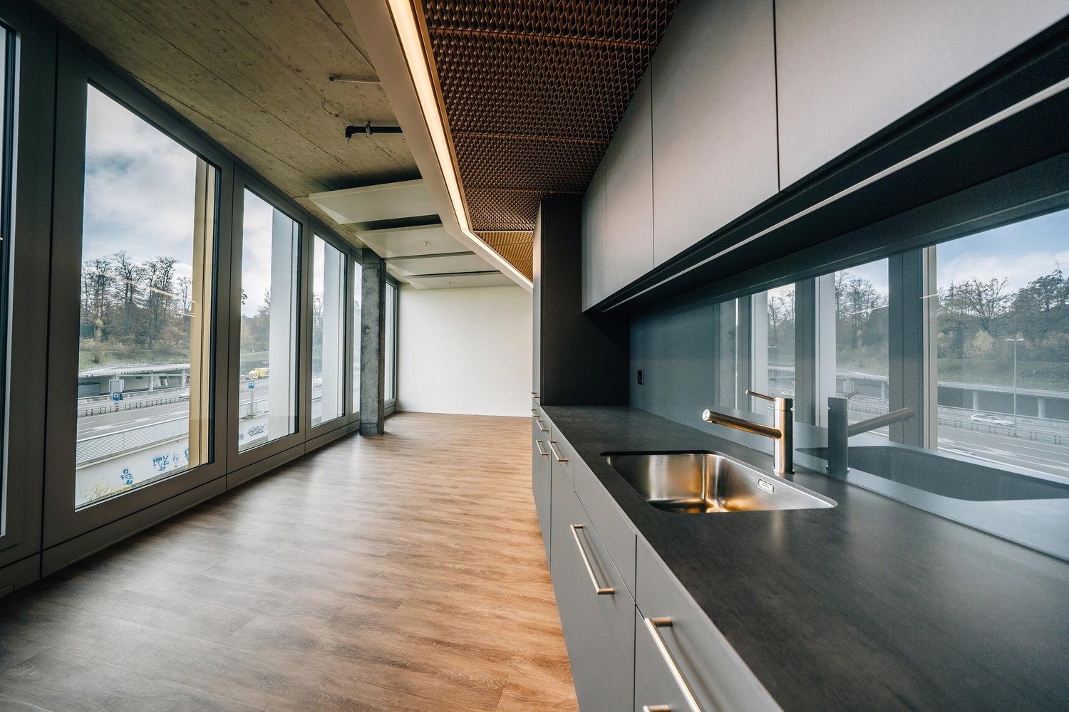 245m² office, photo 4 of 5