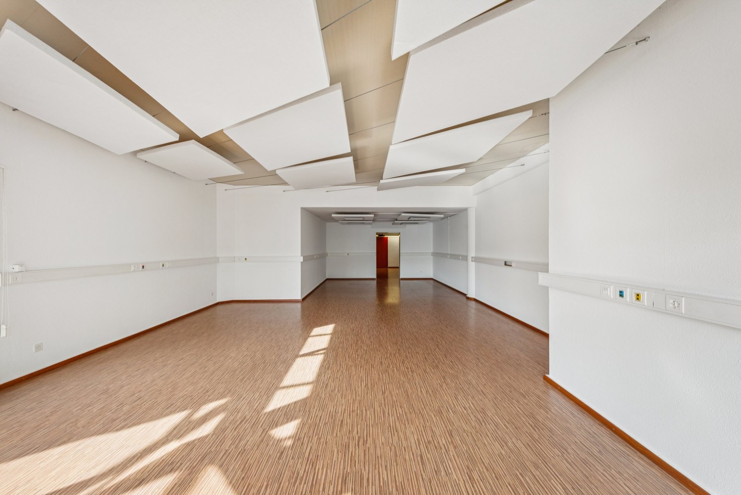 Commerce de 121m²