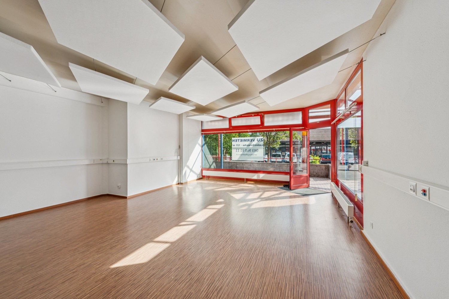 Commerce de 121m²