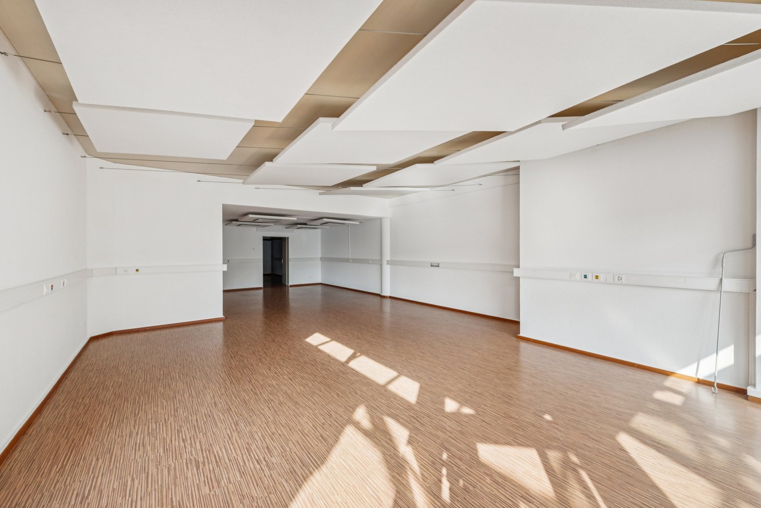 Commerce de 121m²