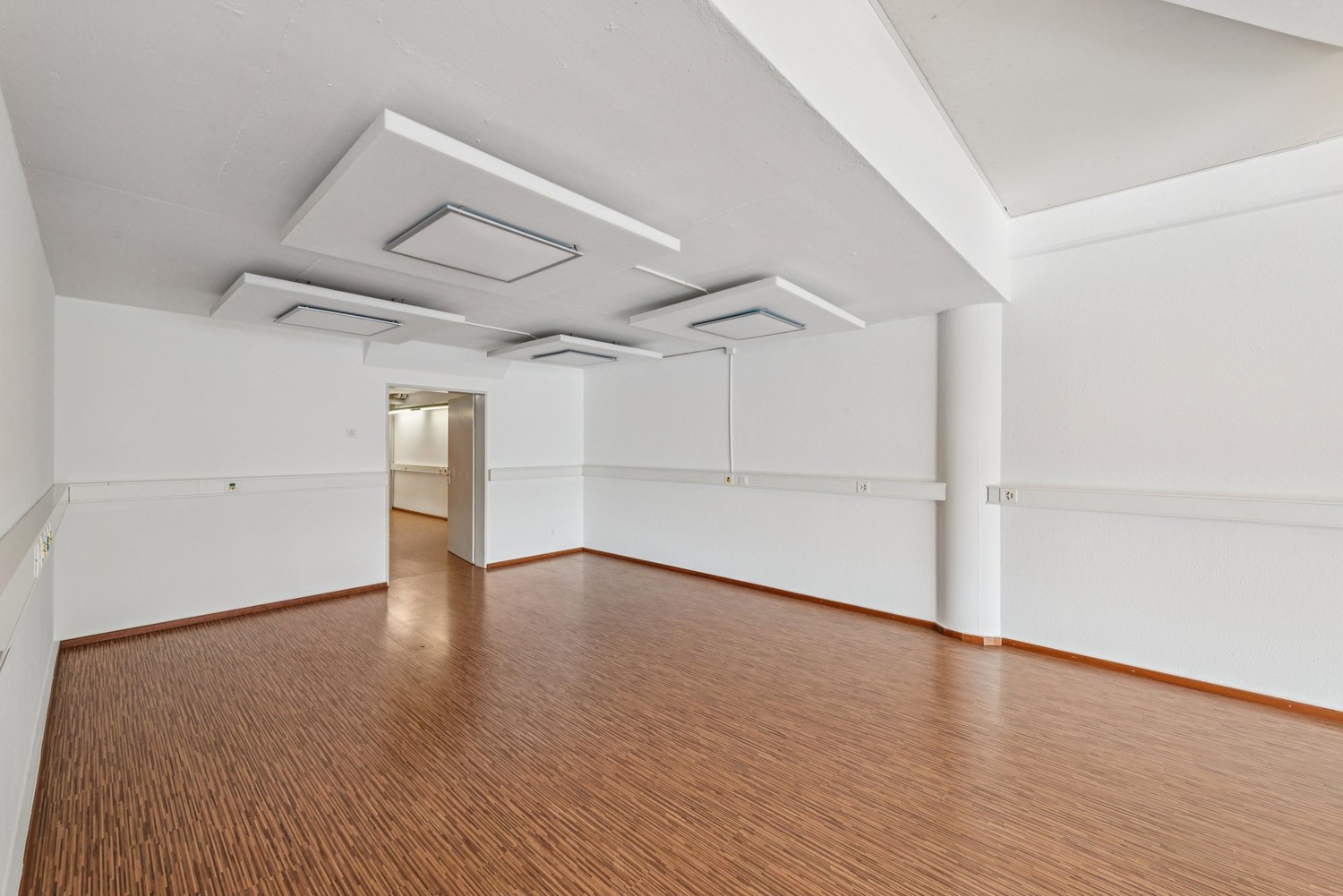 Commerce de 121m²