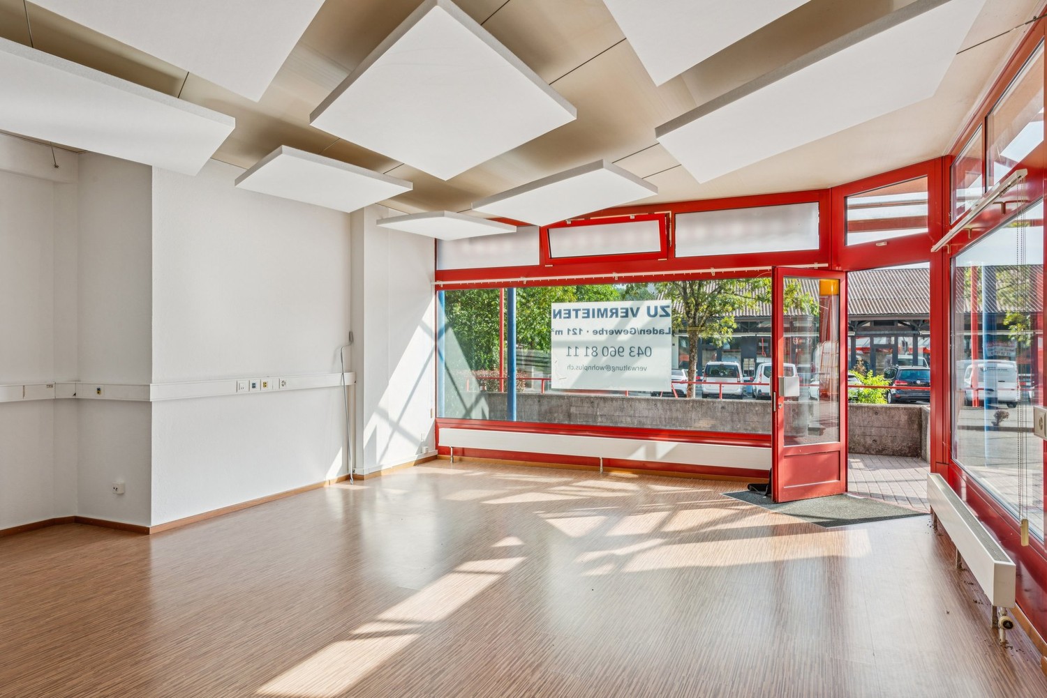 Commerce de 121m²