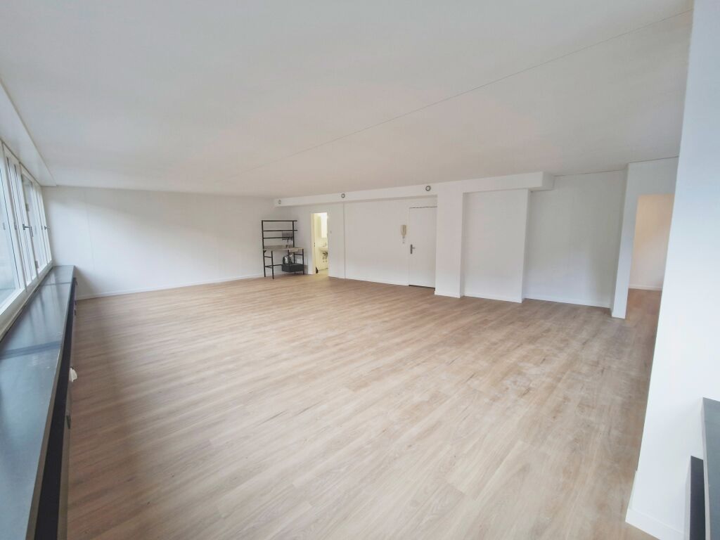 Bureau de 68m²