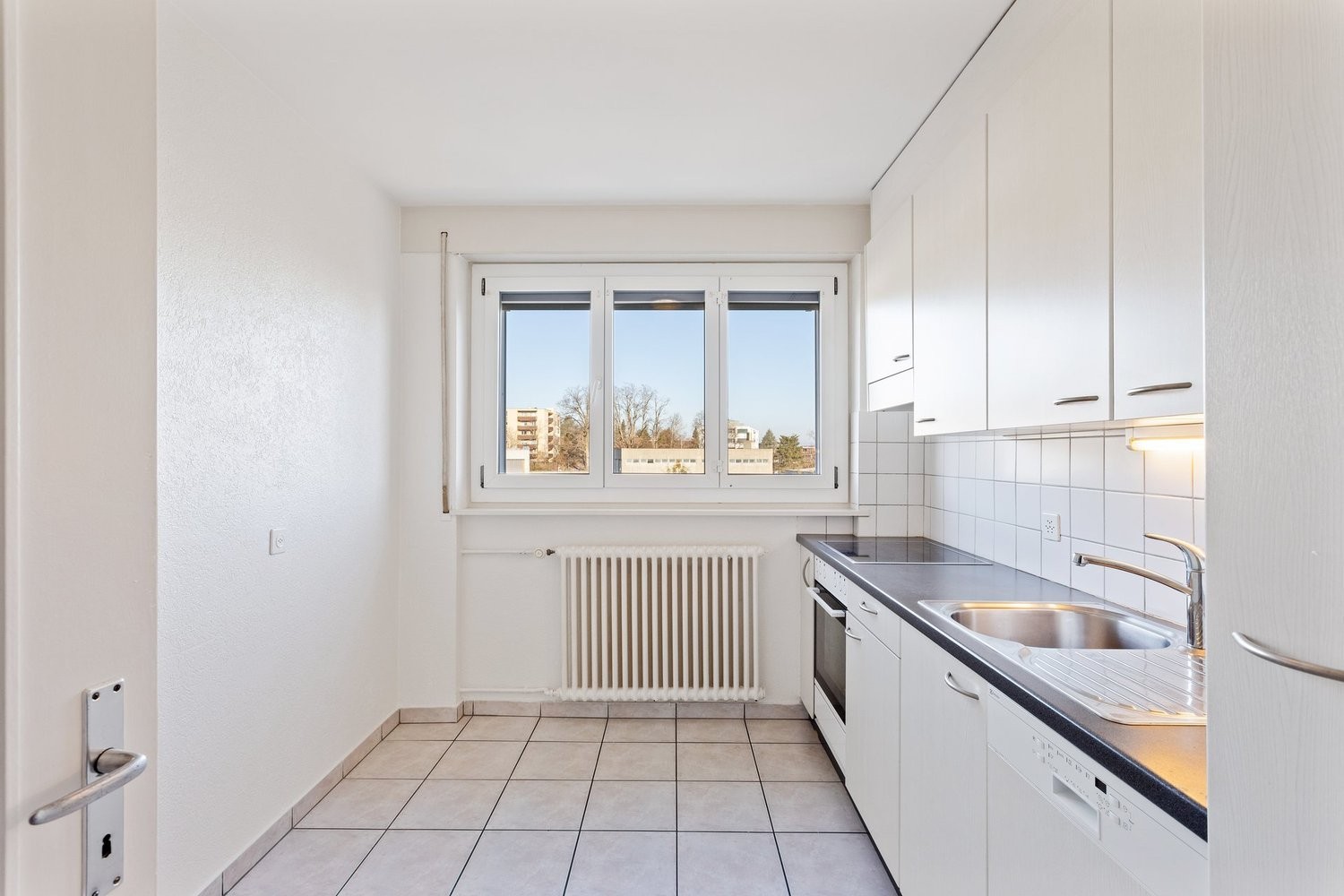 4 rooms apartment, photo 4 of 6