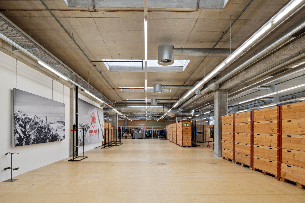 1260m² commercial