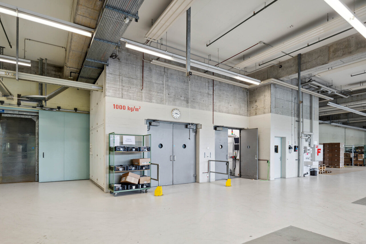 1260m² commercial