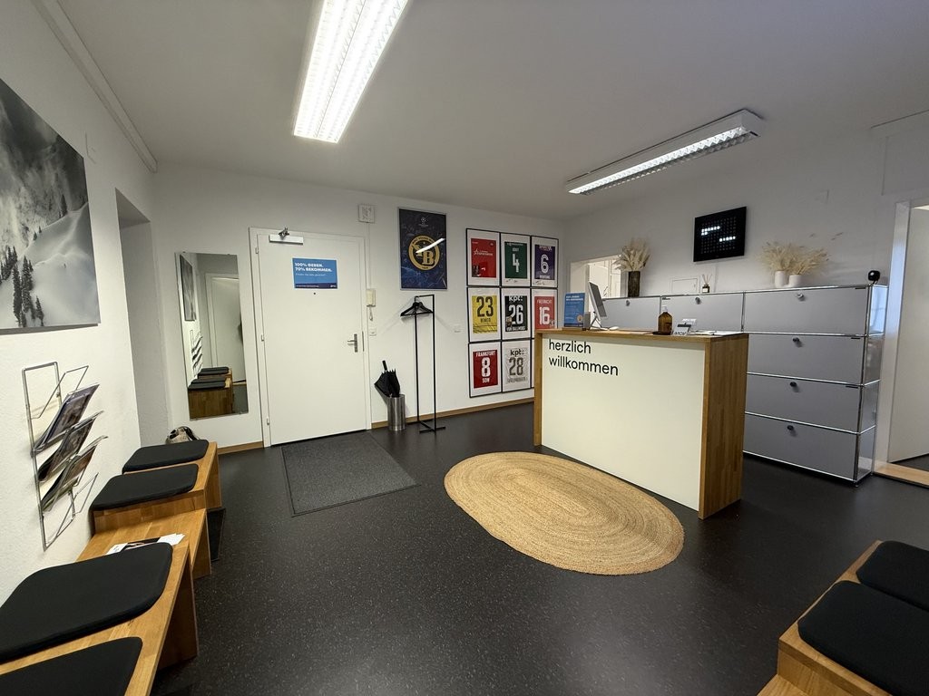 120m² office