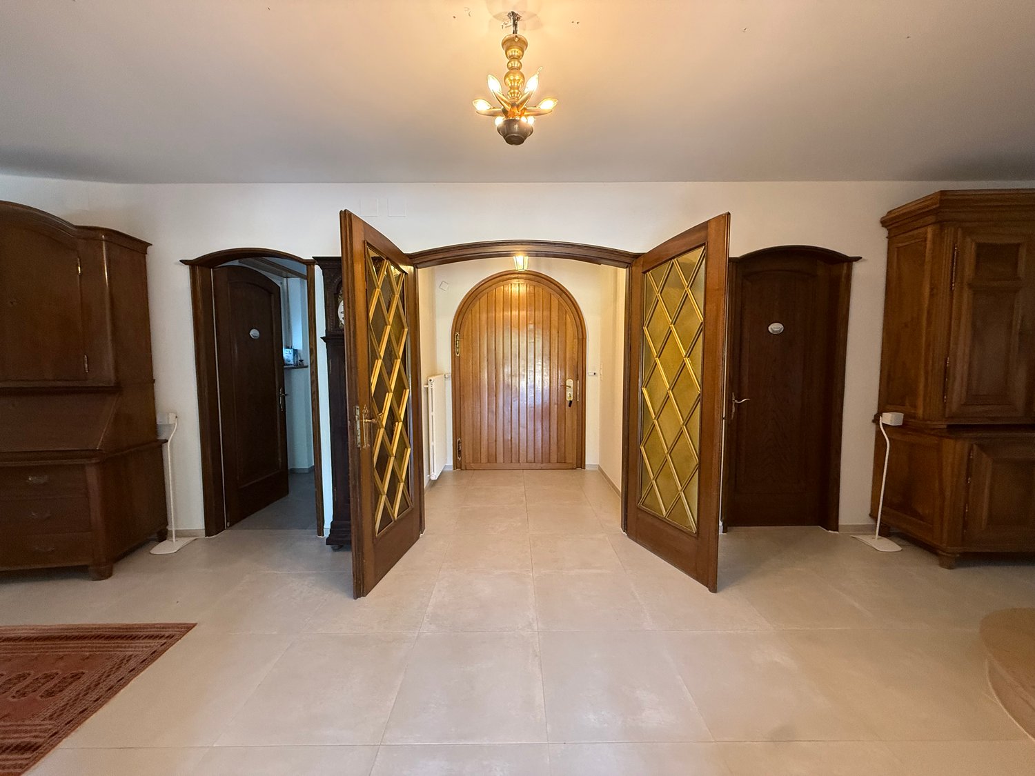 14 rooms villa, photo 5 of 10