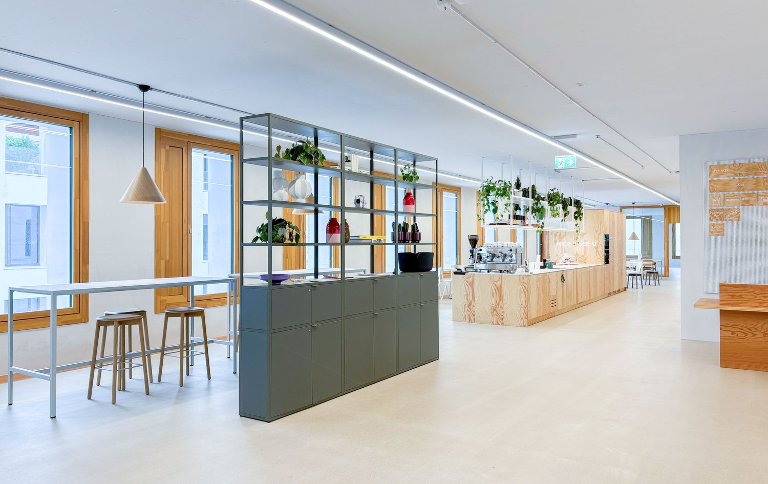 300m² office, photo 4 of 10