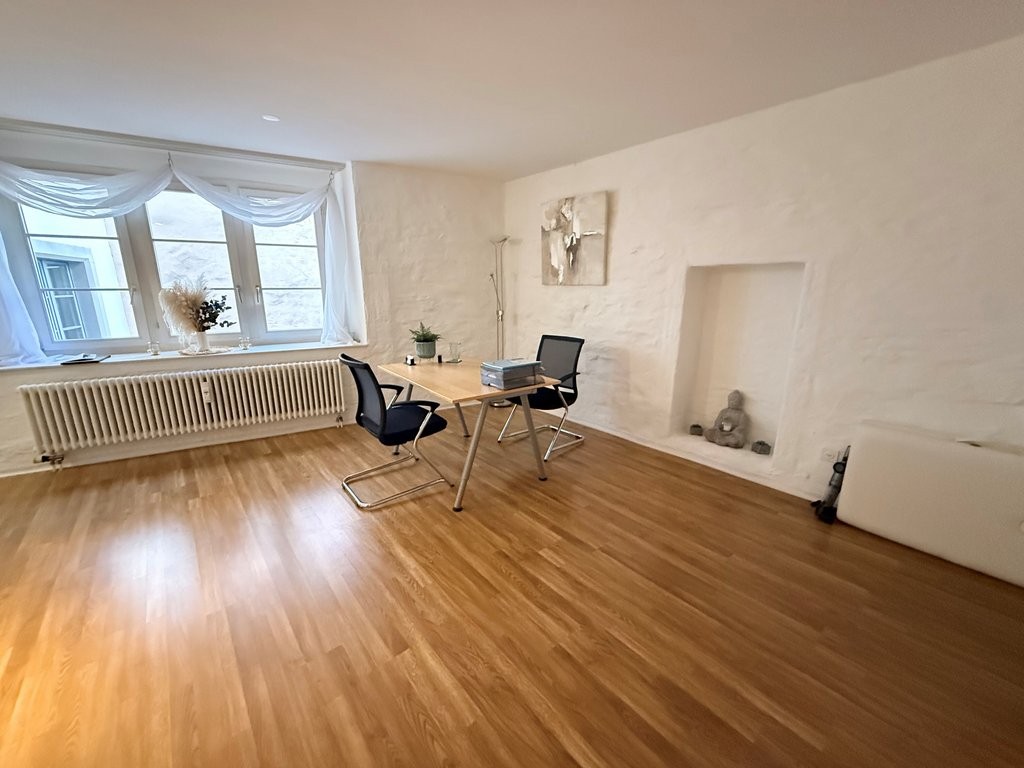 28m² office