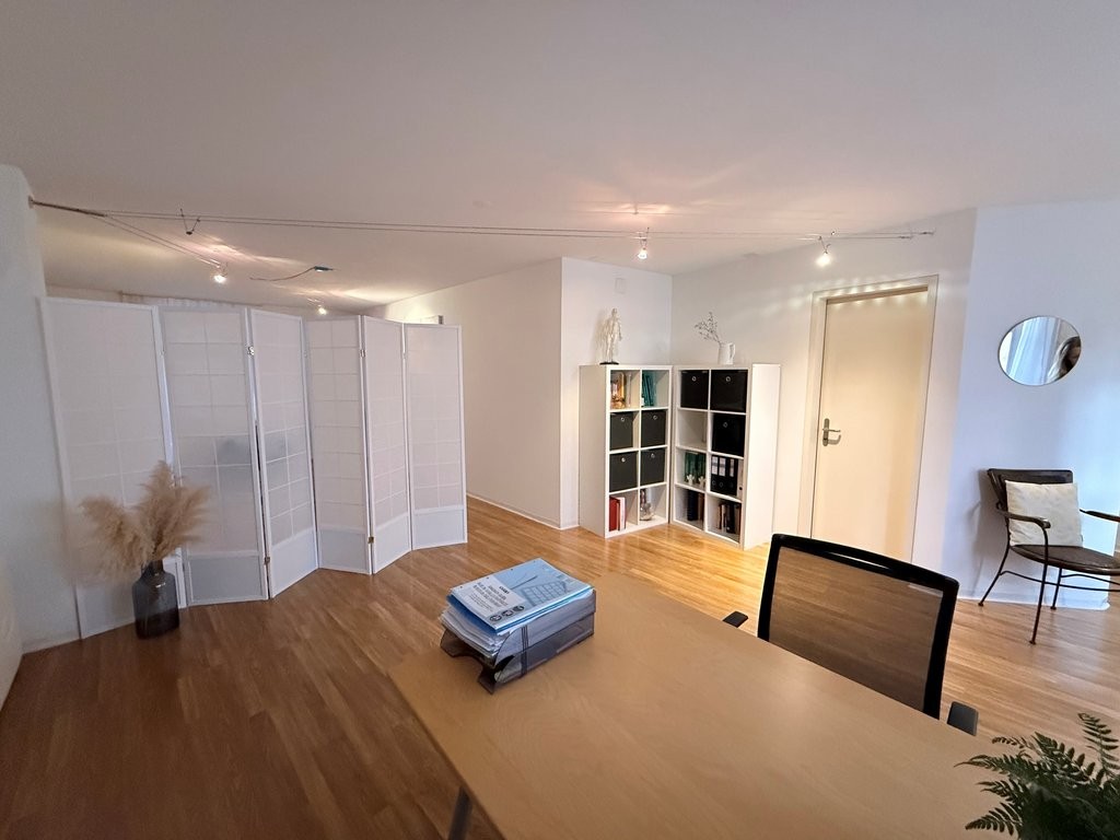 28m² office