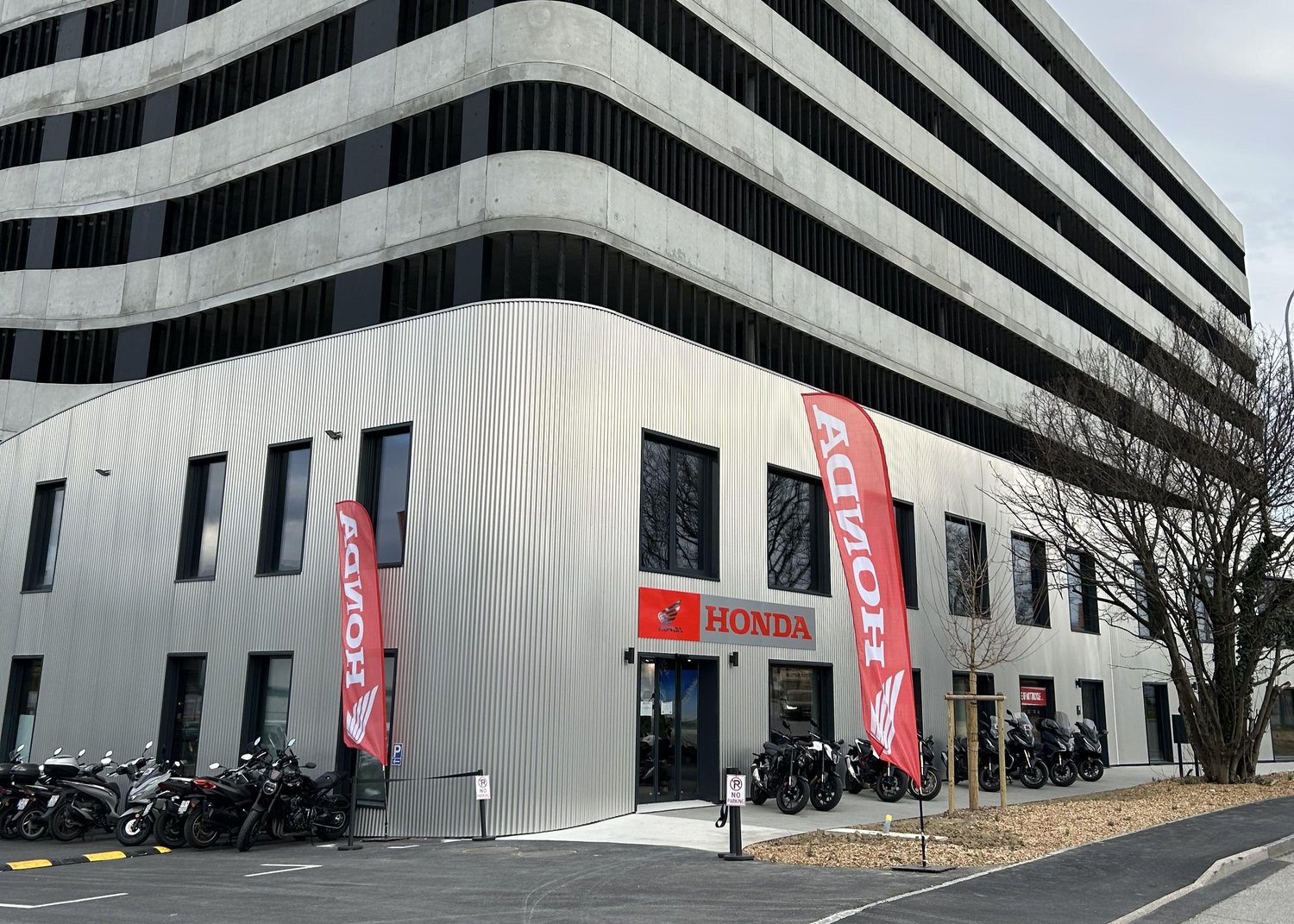 480m² office
