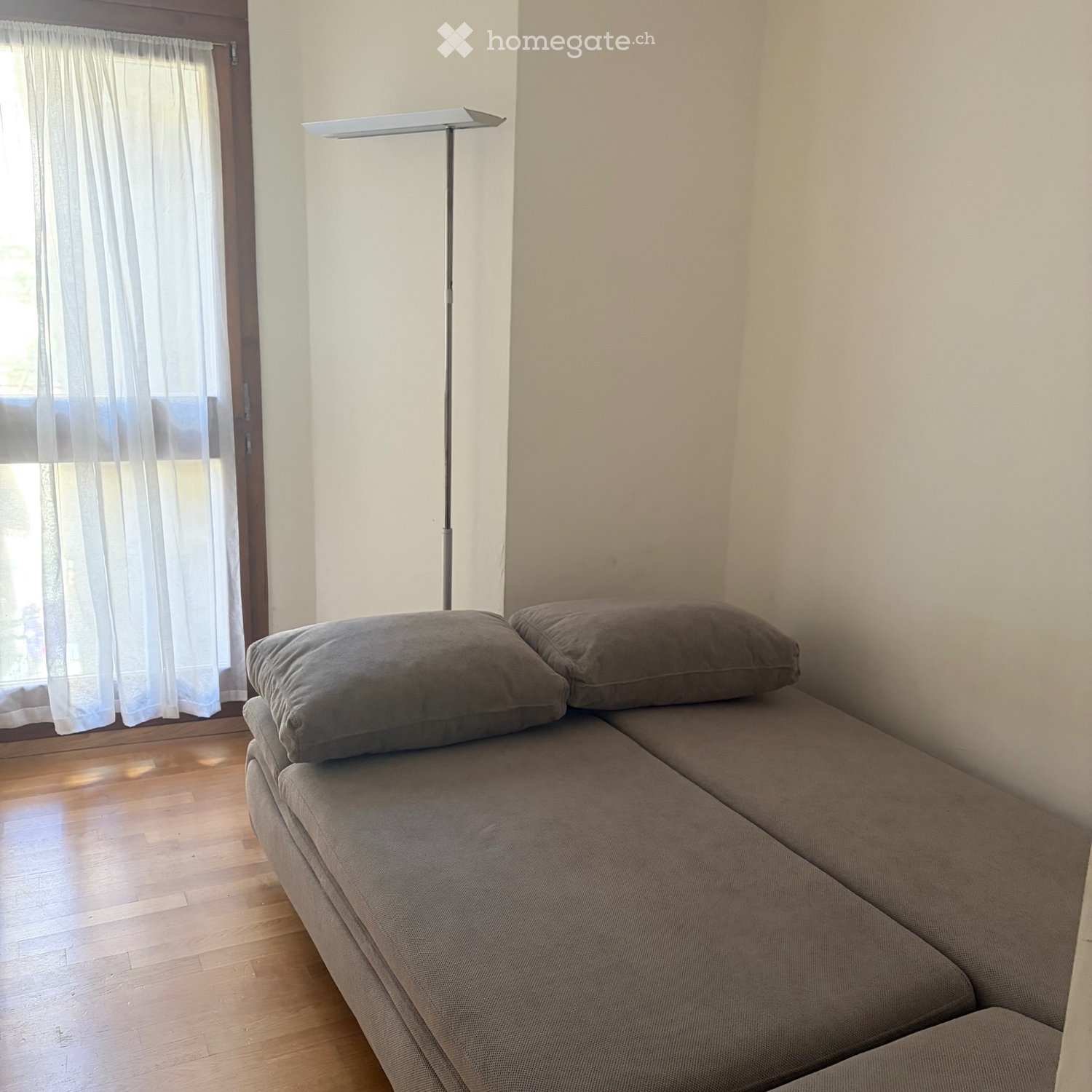 1 room single room, photo 3 of 5