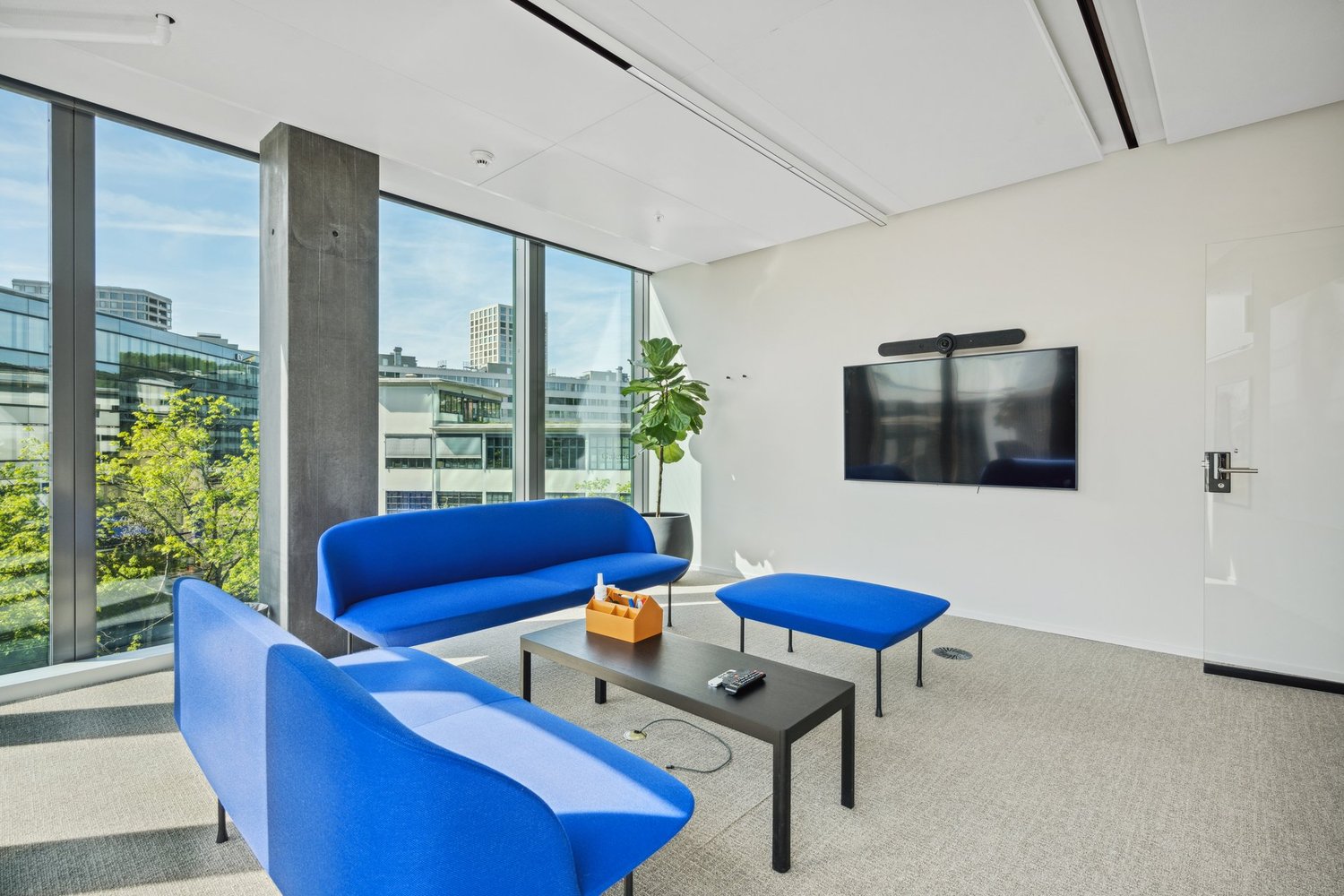 100m² office, photo 9 of 10
