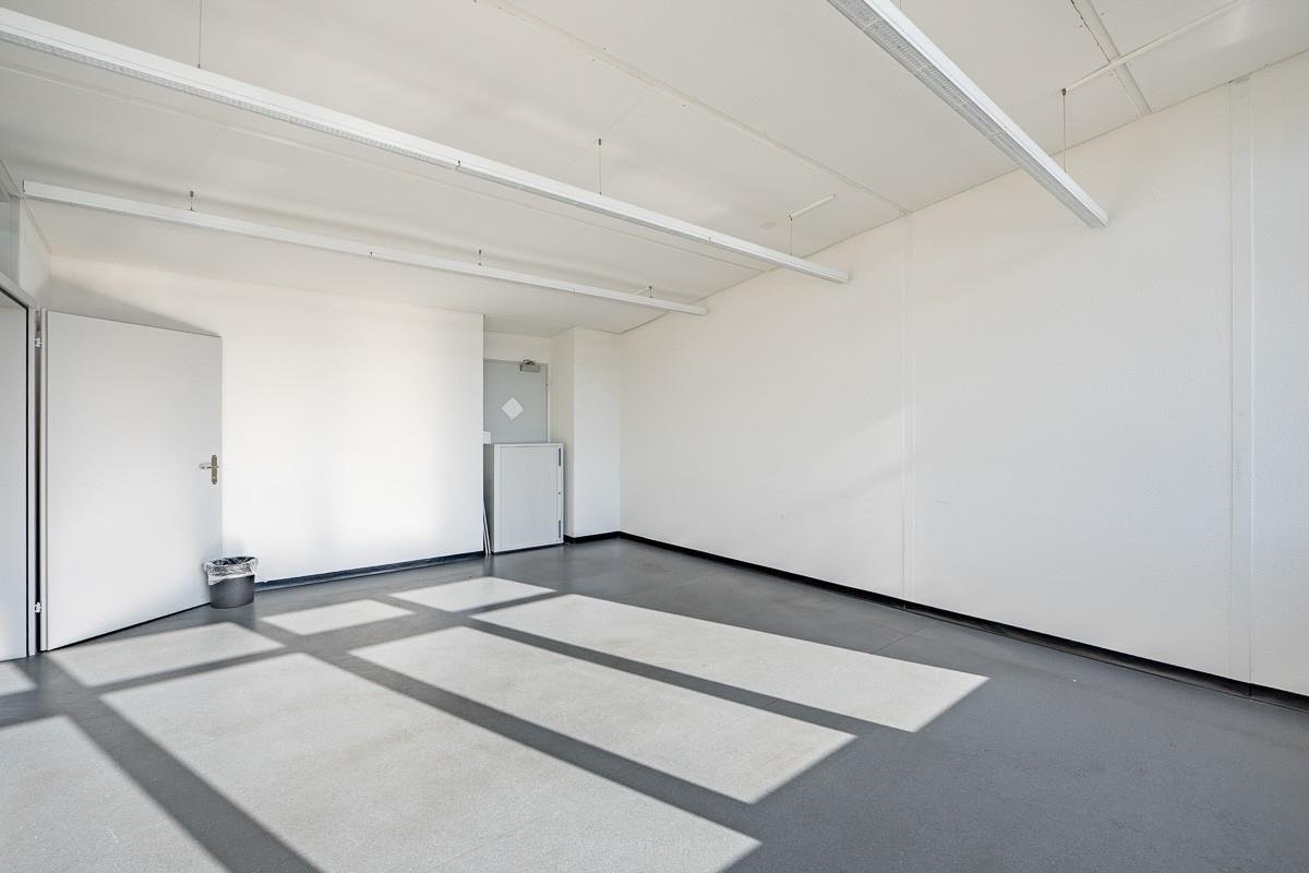 340m² commercial