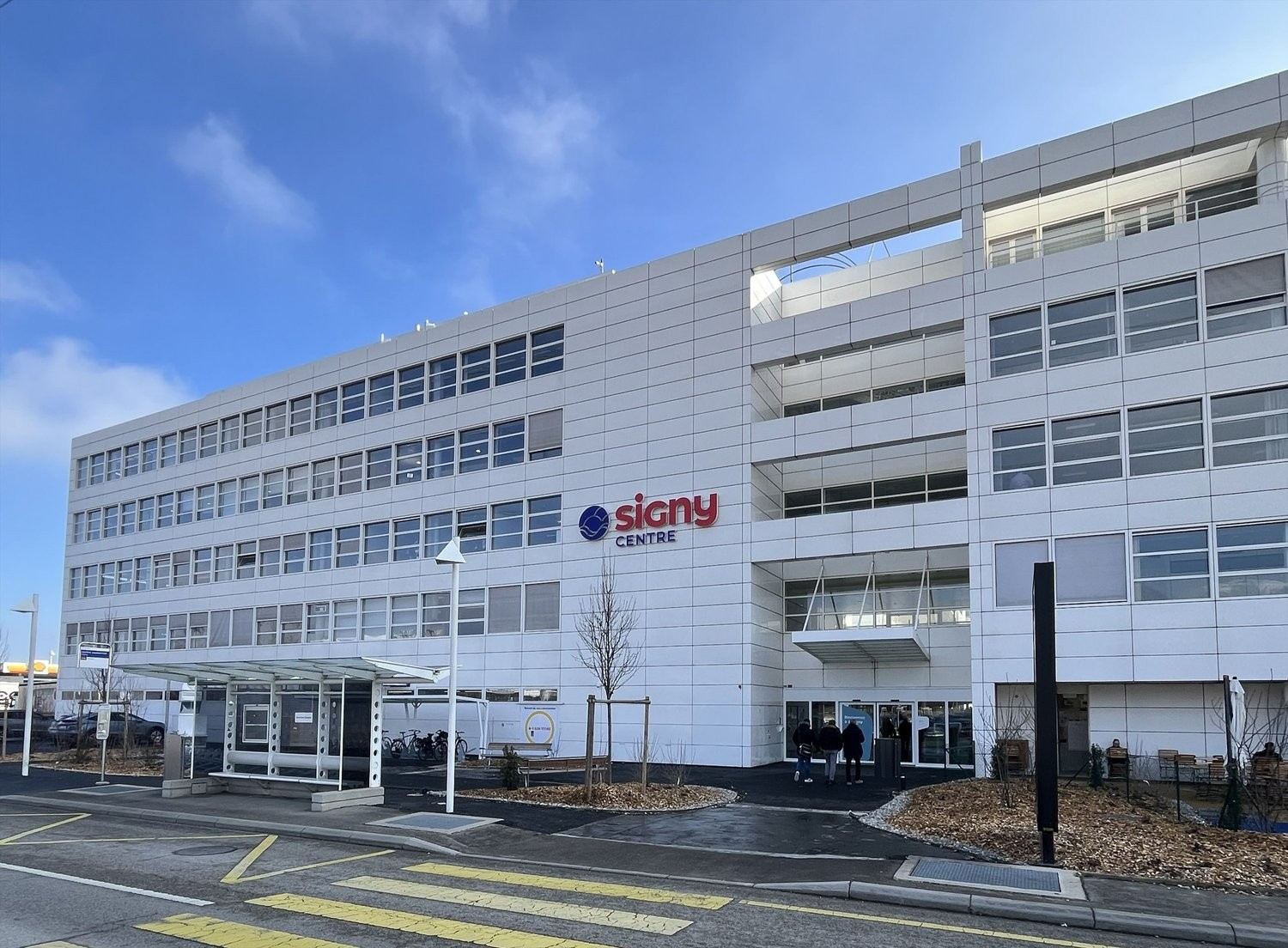 473m² office