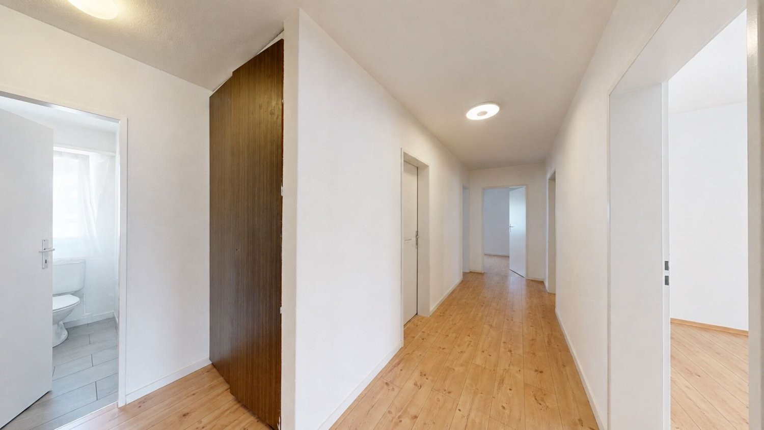 4 rooms apartment, photo 3 of 10