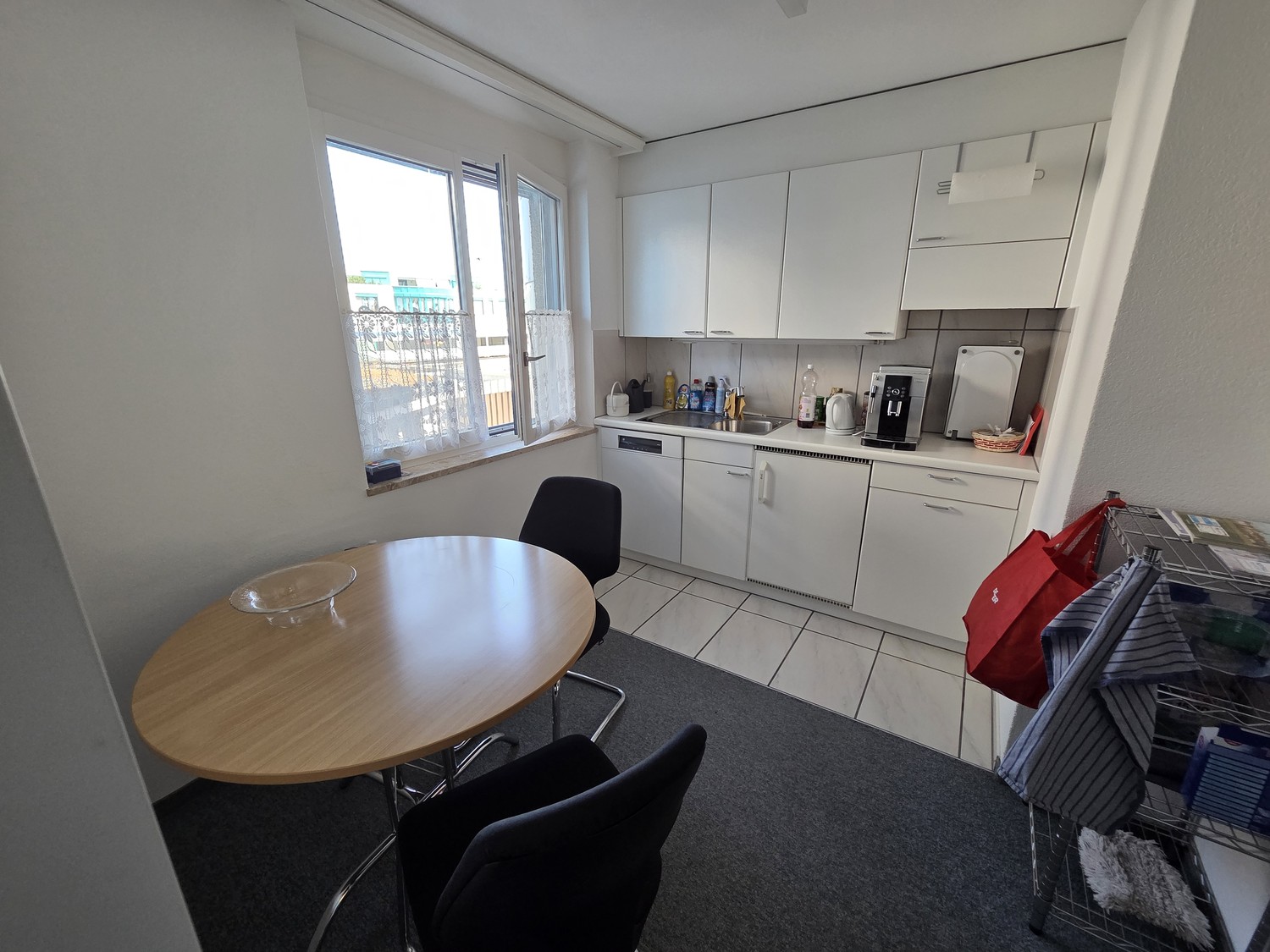 130m² office, photo 6 of 9