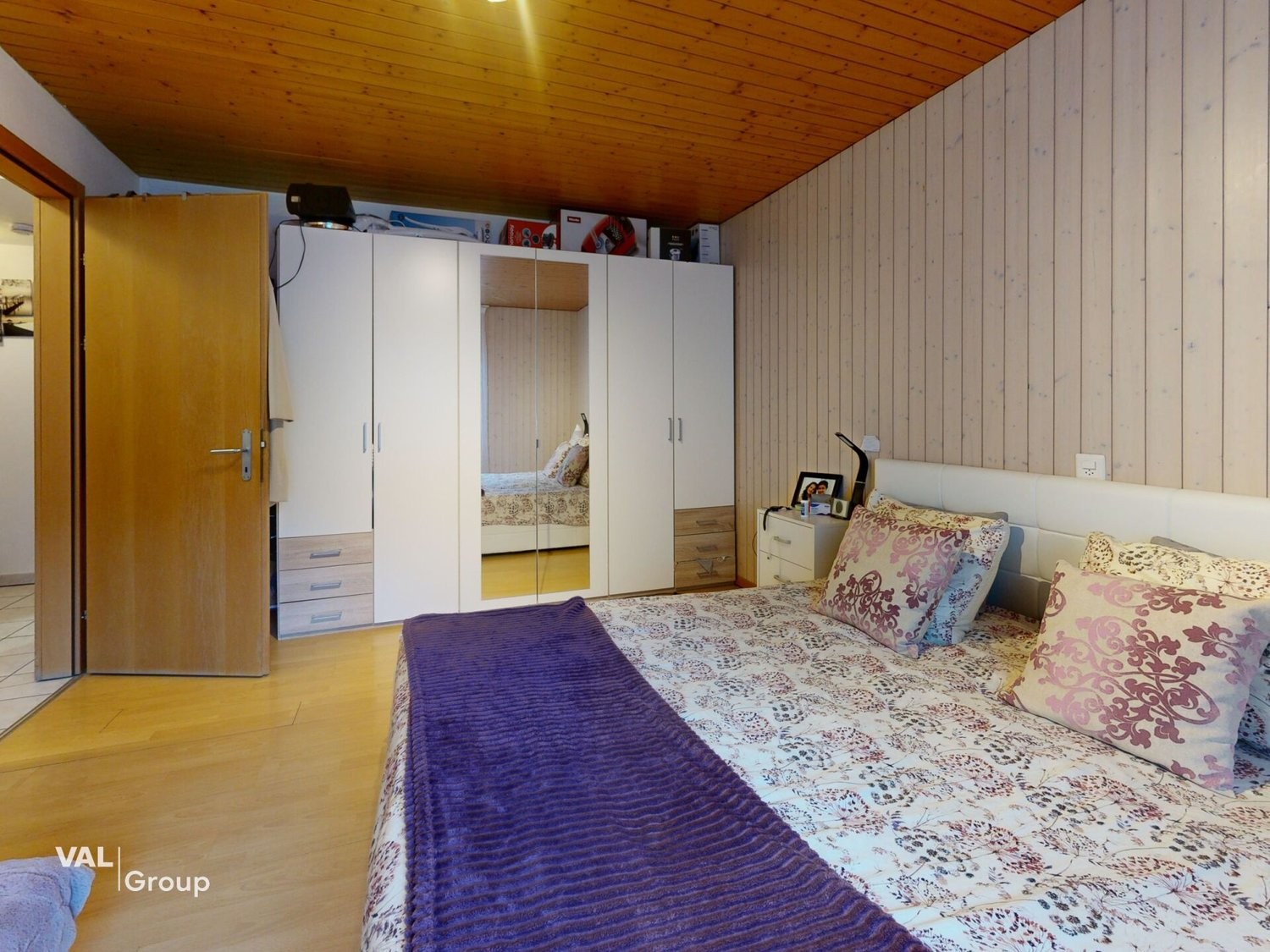 Multi family house, photo 9 of 10
