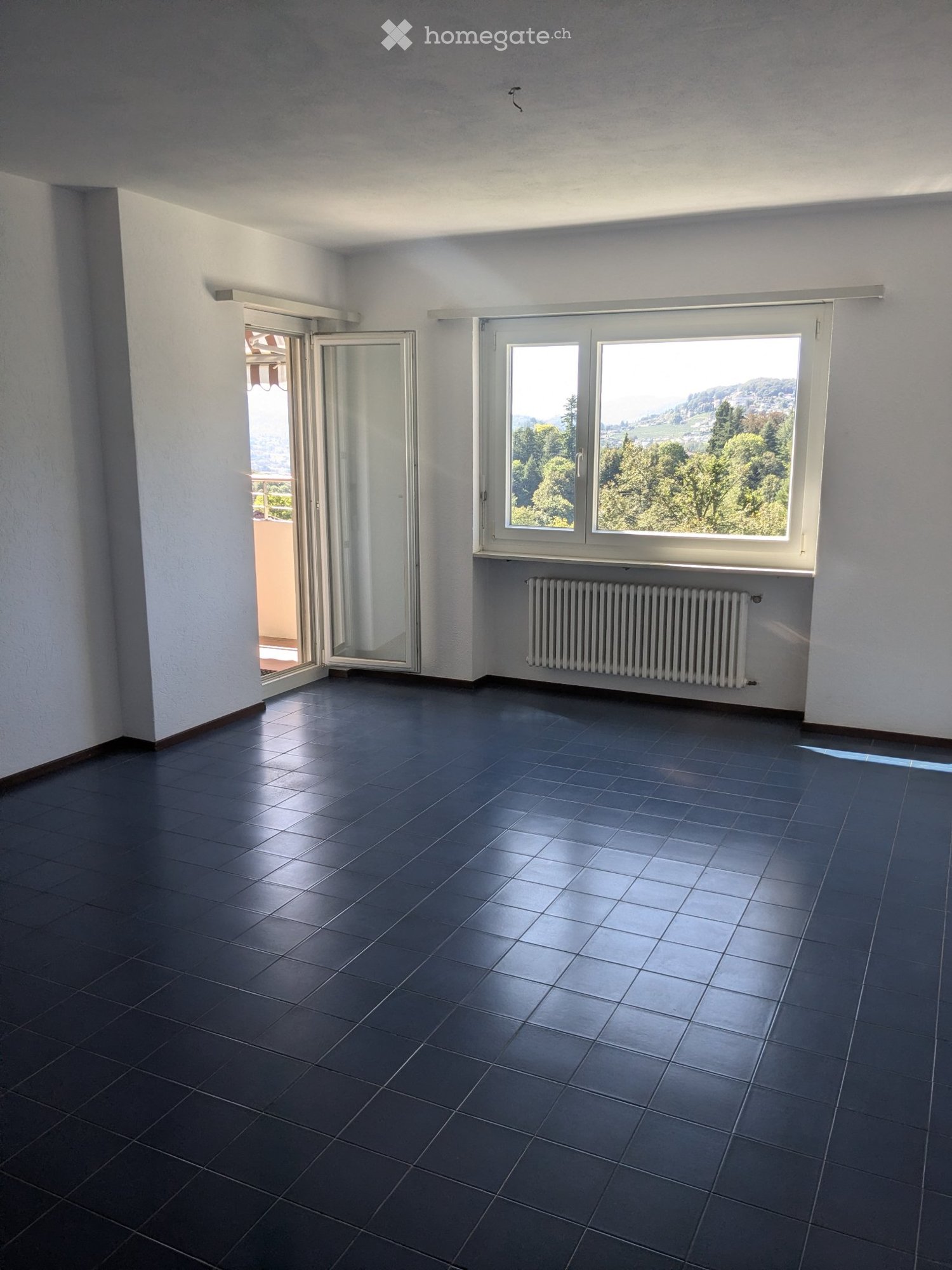 2 ½ rooms apartment
Apartment for rent in Davesco with 2.5 rooms - one room, living room, separate kitchen and bathroom.
Net monthly rent CHF 1'100.--
Acc. ancillary expenses CHF 150.--
Garage box CHF 150.--
For information call 091 923 11 56 from Monday to Friday during office hours., photo 3 of 5