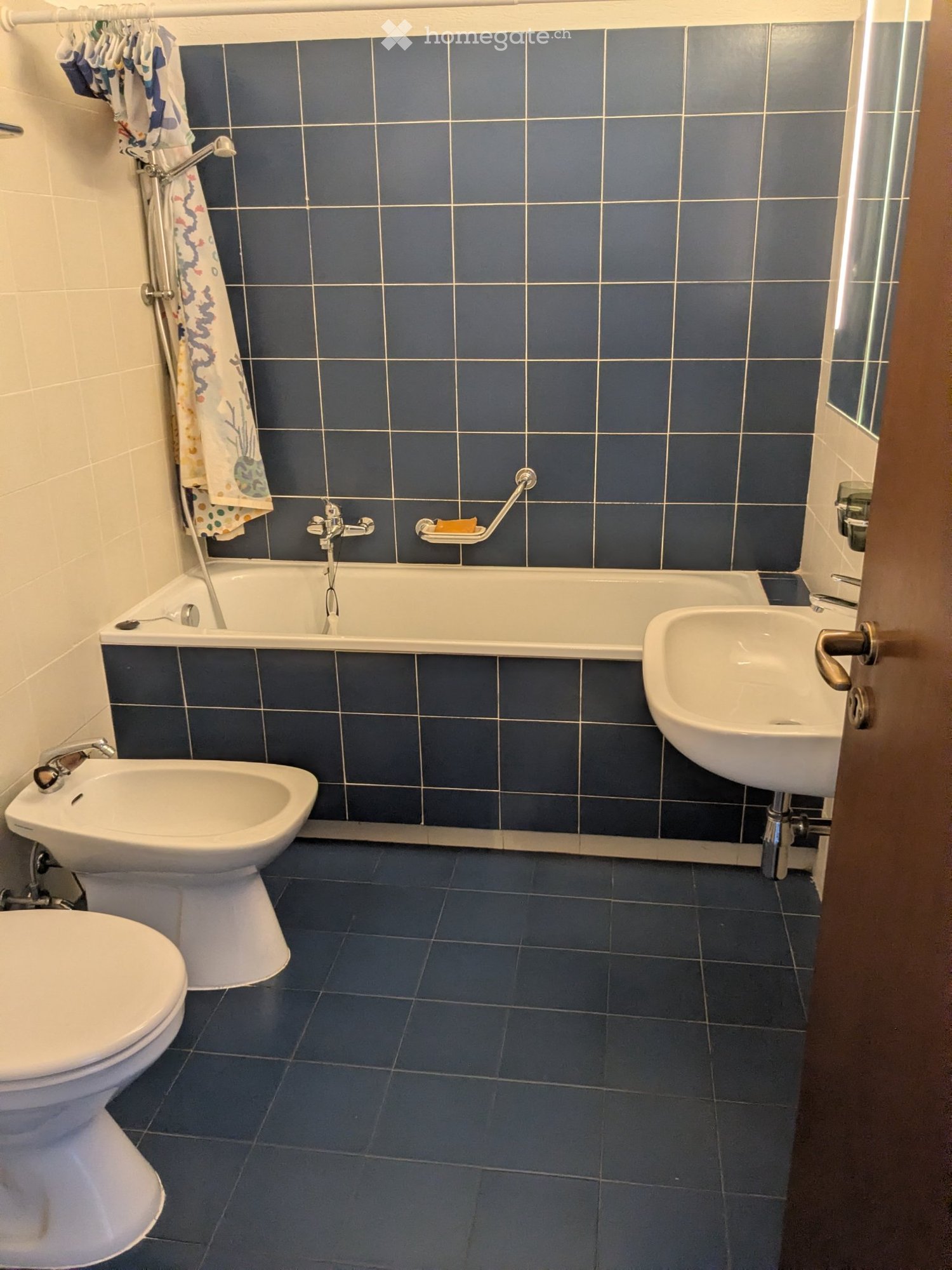 2 ½ rooms apartment
Apartment for rent in Davesco with 2.5 rooms - one room, living room, separate kitchen and bathroom.
Net monthly rent CHF 1'100.--
Acc. ancillary expenses CHF 150.--
Garage box CHF 150.--
For information call 091 923 11 56 from Monday to Friday during office hours., photo 1 of 5