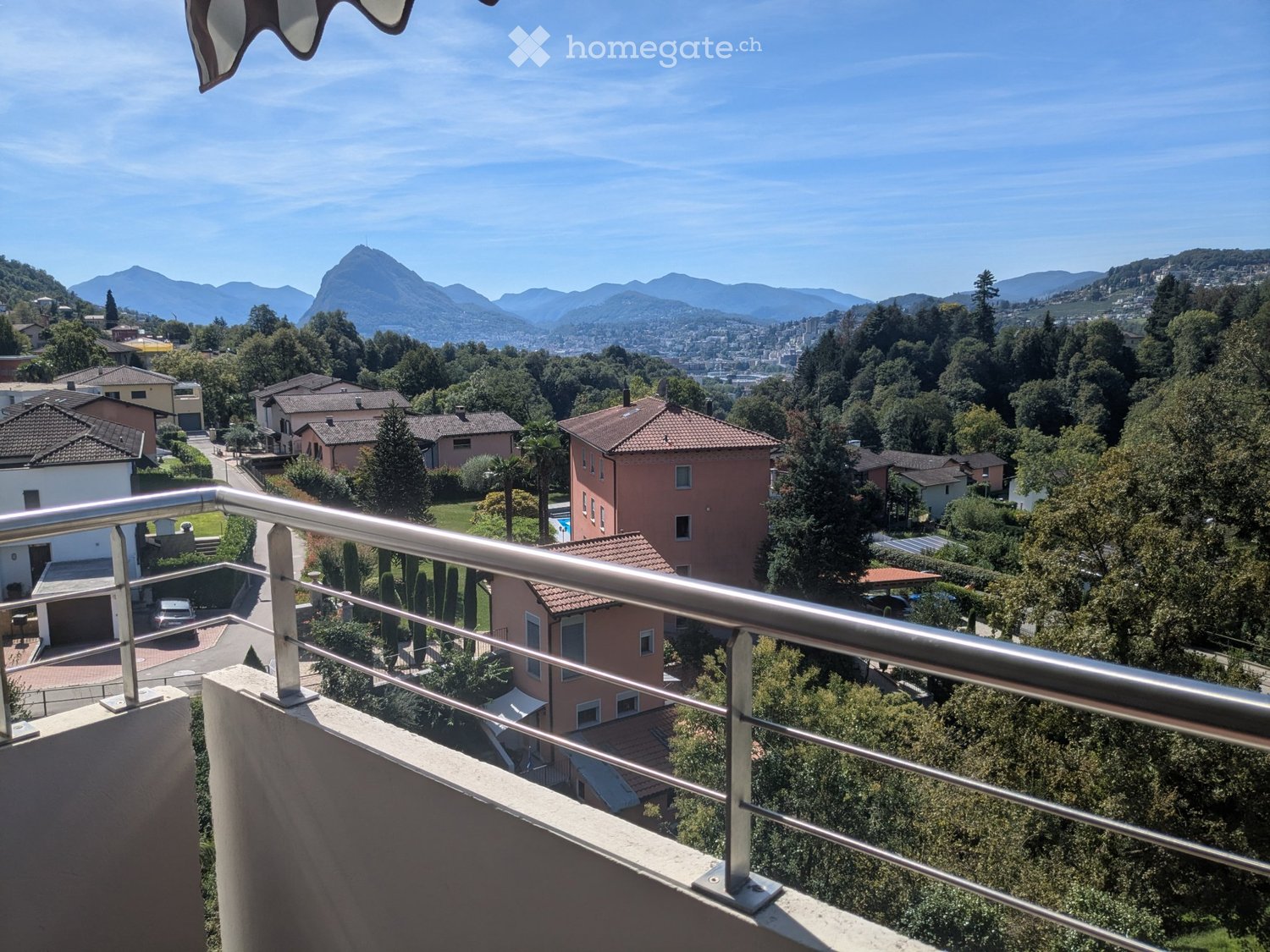 2 ½ rooms apartment
Apartment for rent in Davesco with 2.5 rooms - one room, living room, separate kitchen and bathroom.
Net monthly rent CHF 1'100.--
Acc. ancillary expenses CHF 150.--
Garage box CHF 150.--
For information call 091 923 11 56 from Monday to Friday during office hours., photo 4 of 5