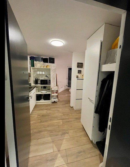1 room attic flat, photo 7 of 9