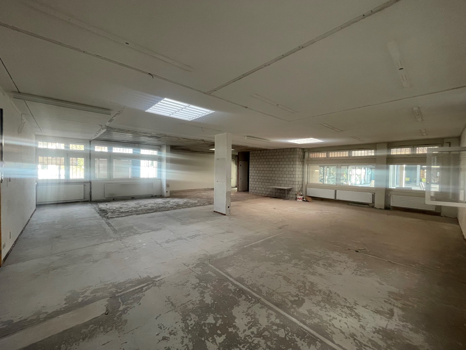 354m² department store, photo 9 of 10