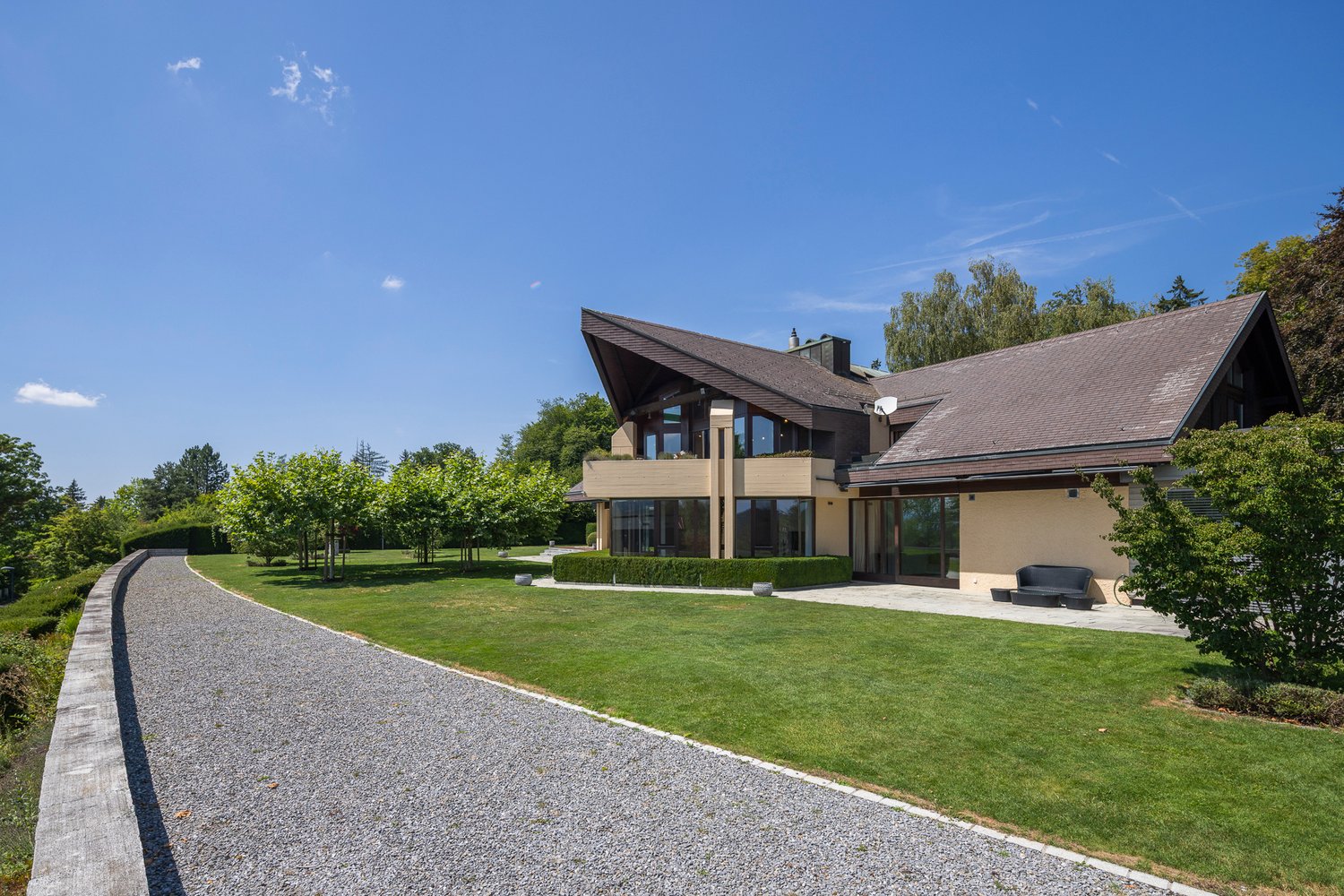 Maison individuelle de 10 pièces