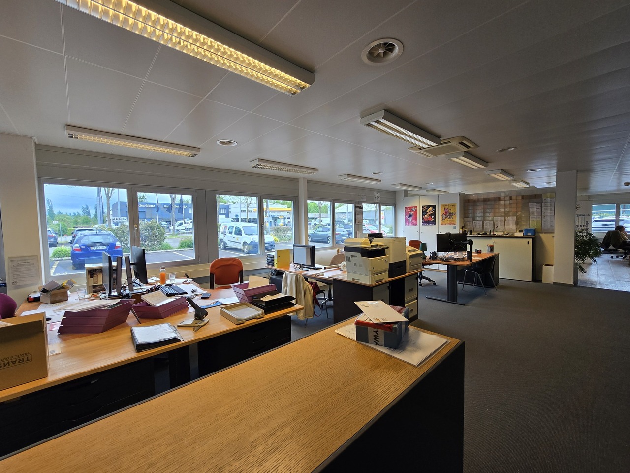 166m² office, photo 1 of 6