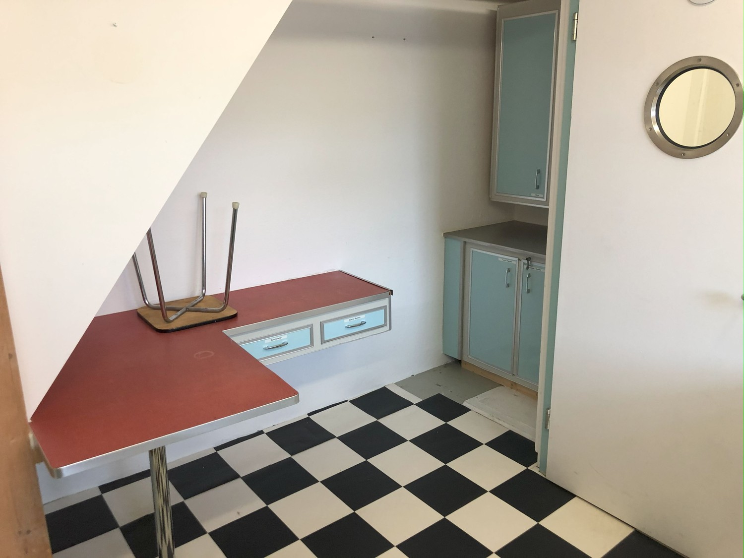 58m² commercial