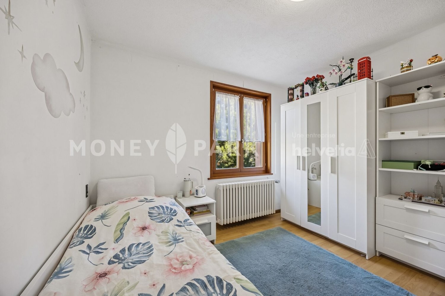 8 rooms single house