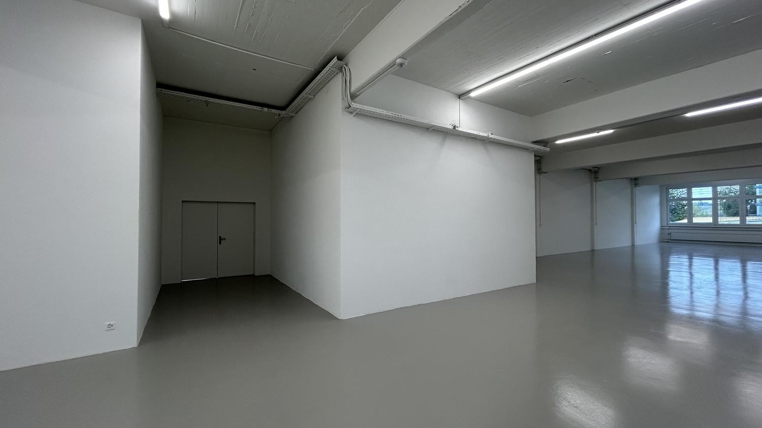 350m² commercial