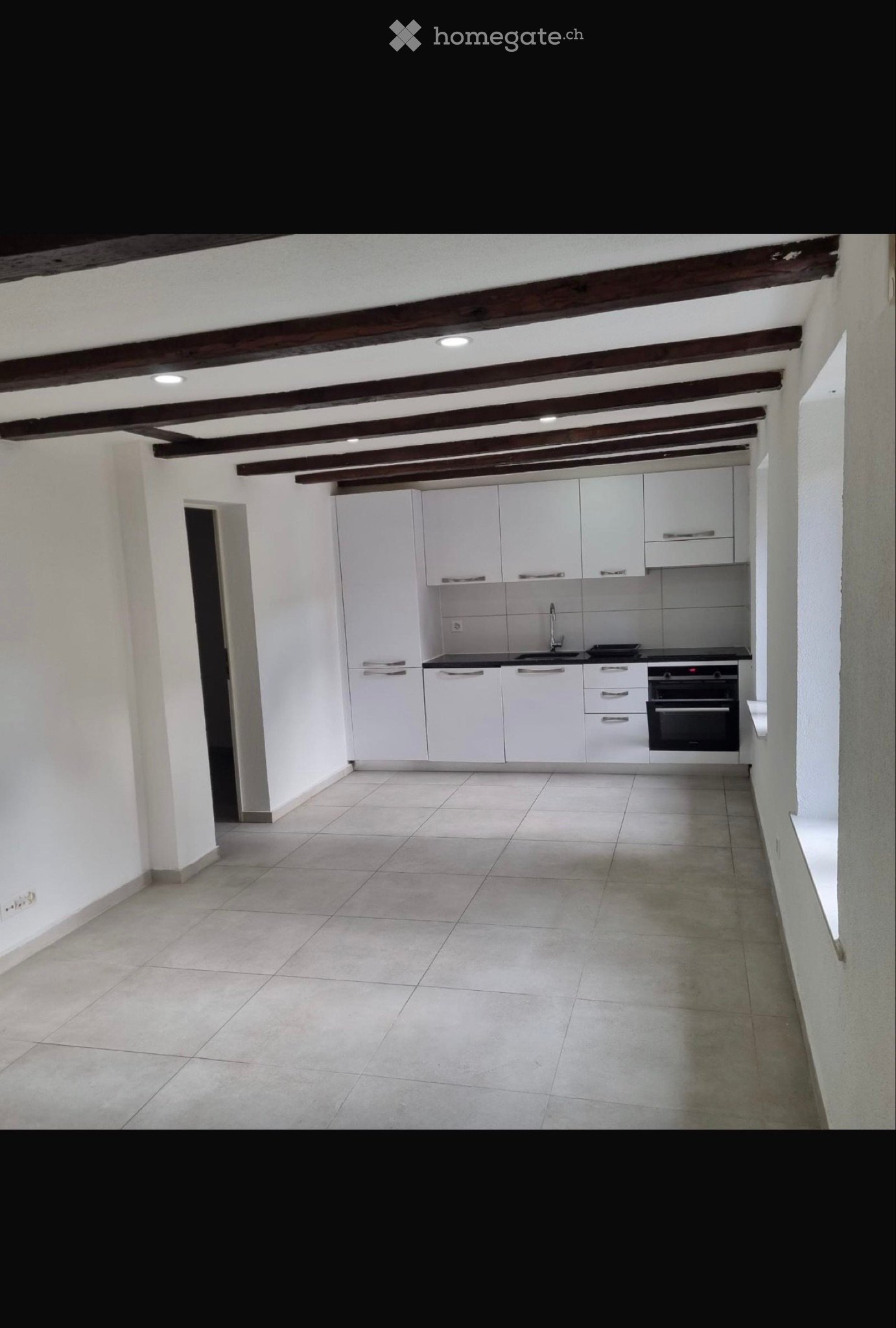 8 rooms single house, photo 1 of 5