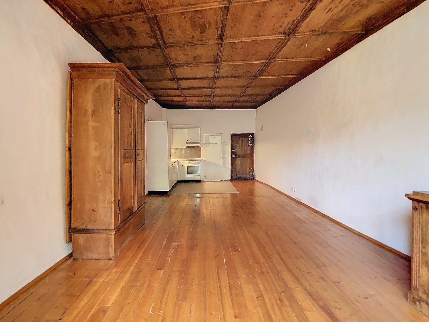1 room studio, photo 2 of 10