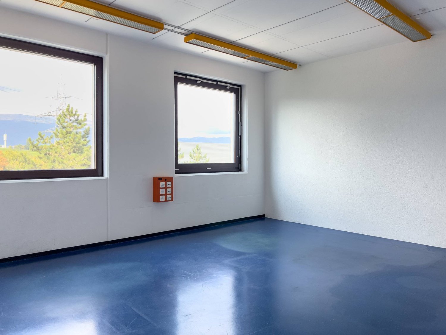530m² commercial