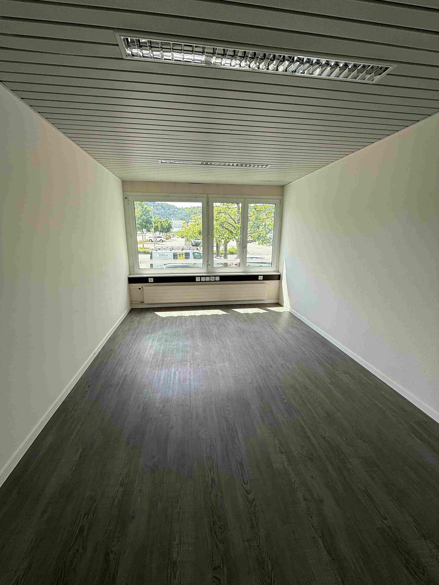 125m² bureau