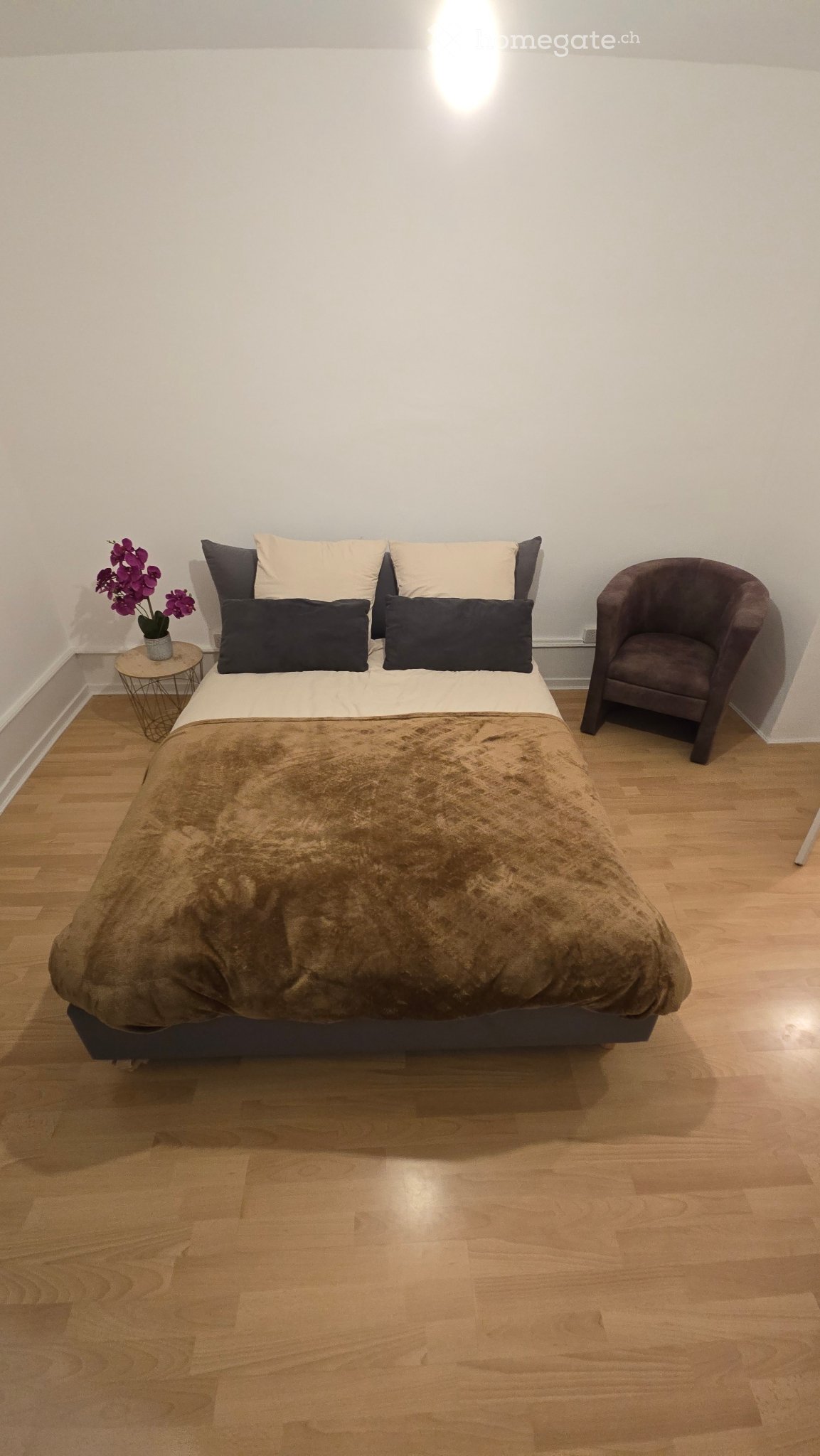 1 room single room
