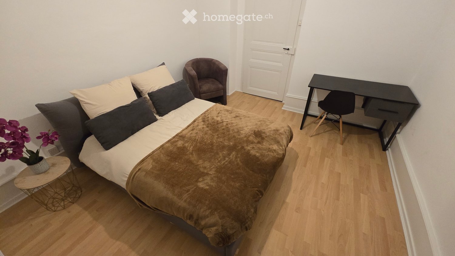 1 room single room