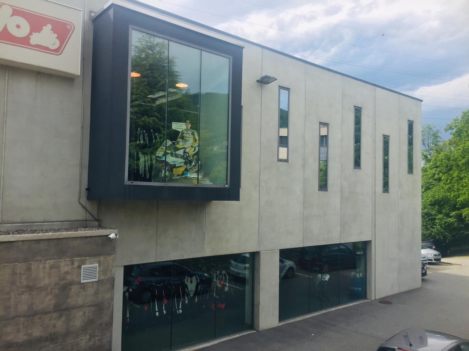 2480m² commercial