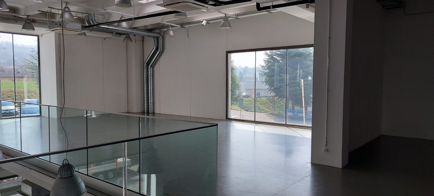 2480m² commercial
