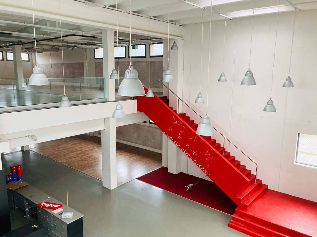 2480m² commercial