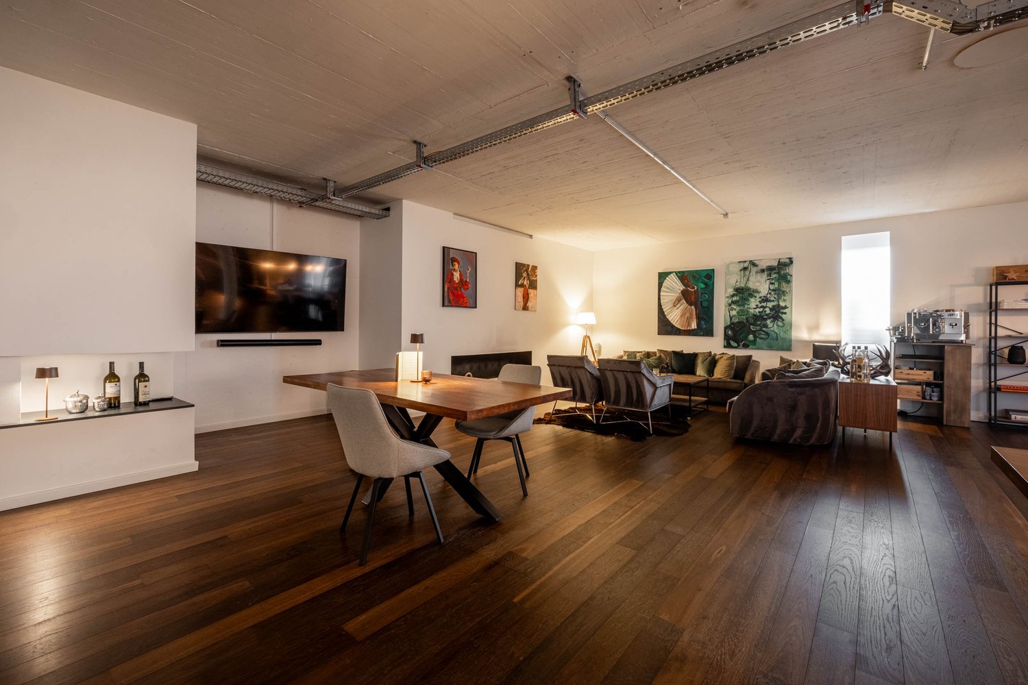 300m² commercial
