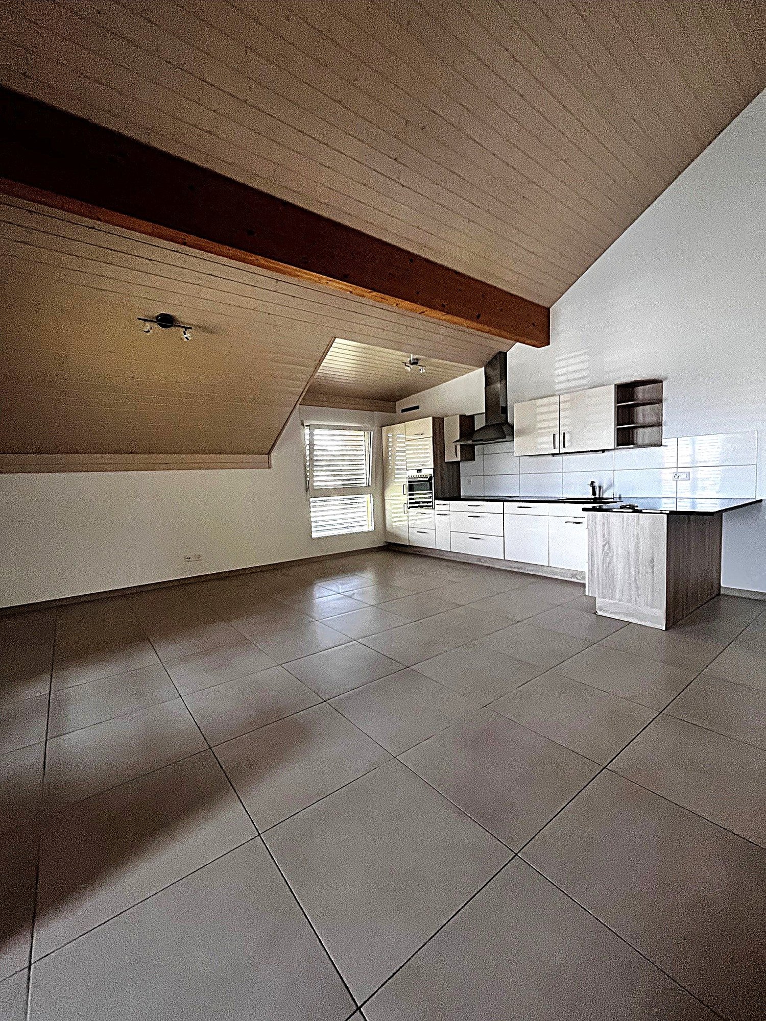 3 ½ rooms roof flat, photo 1 of 9
