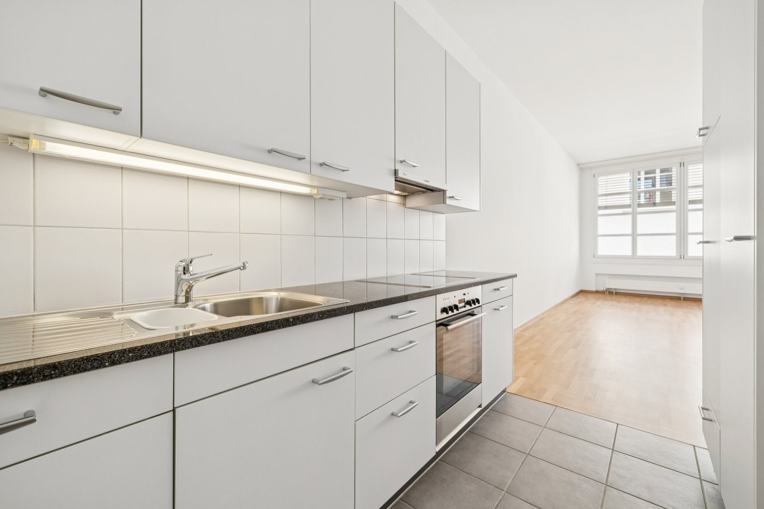 2 rooms apartment, photo 2 of 10