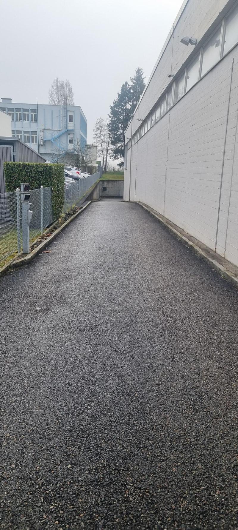 Open slot, photo 2 of 5