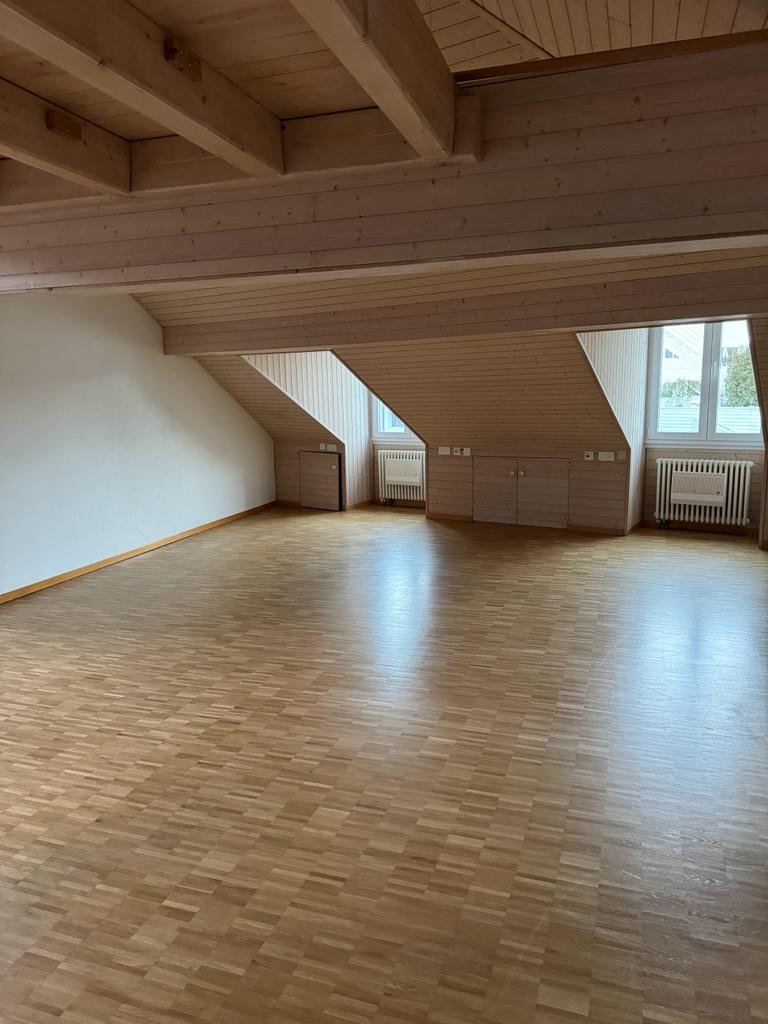 98m² commercial
