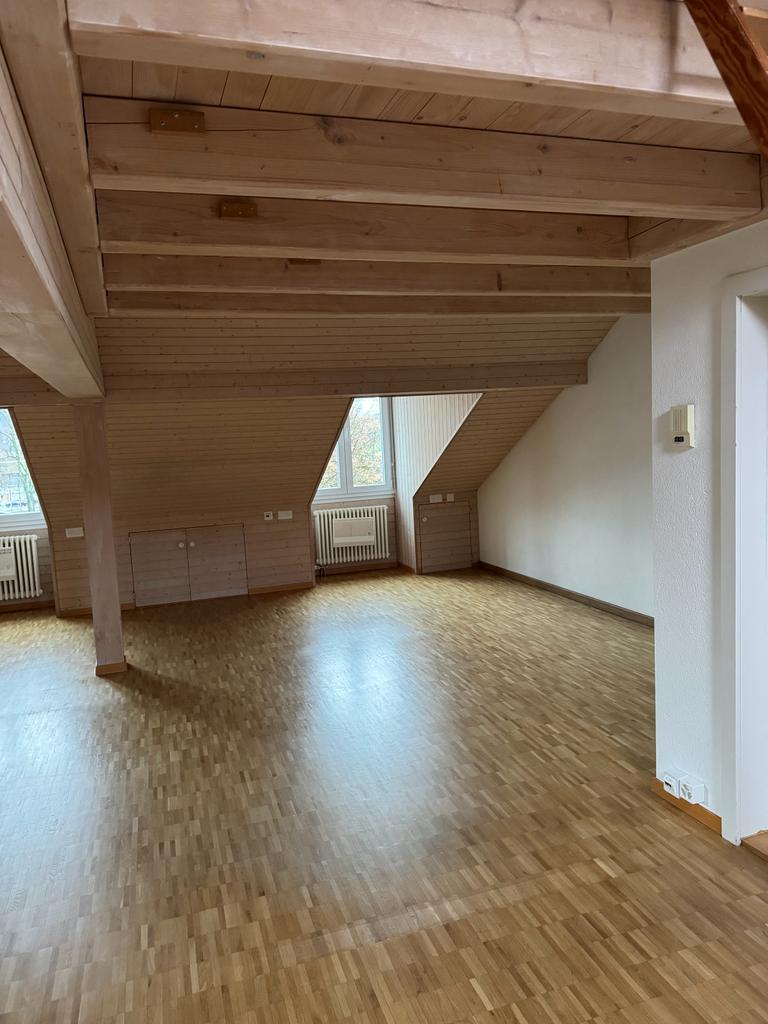 98m² commercial