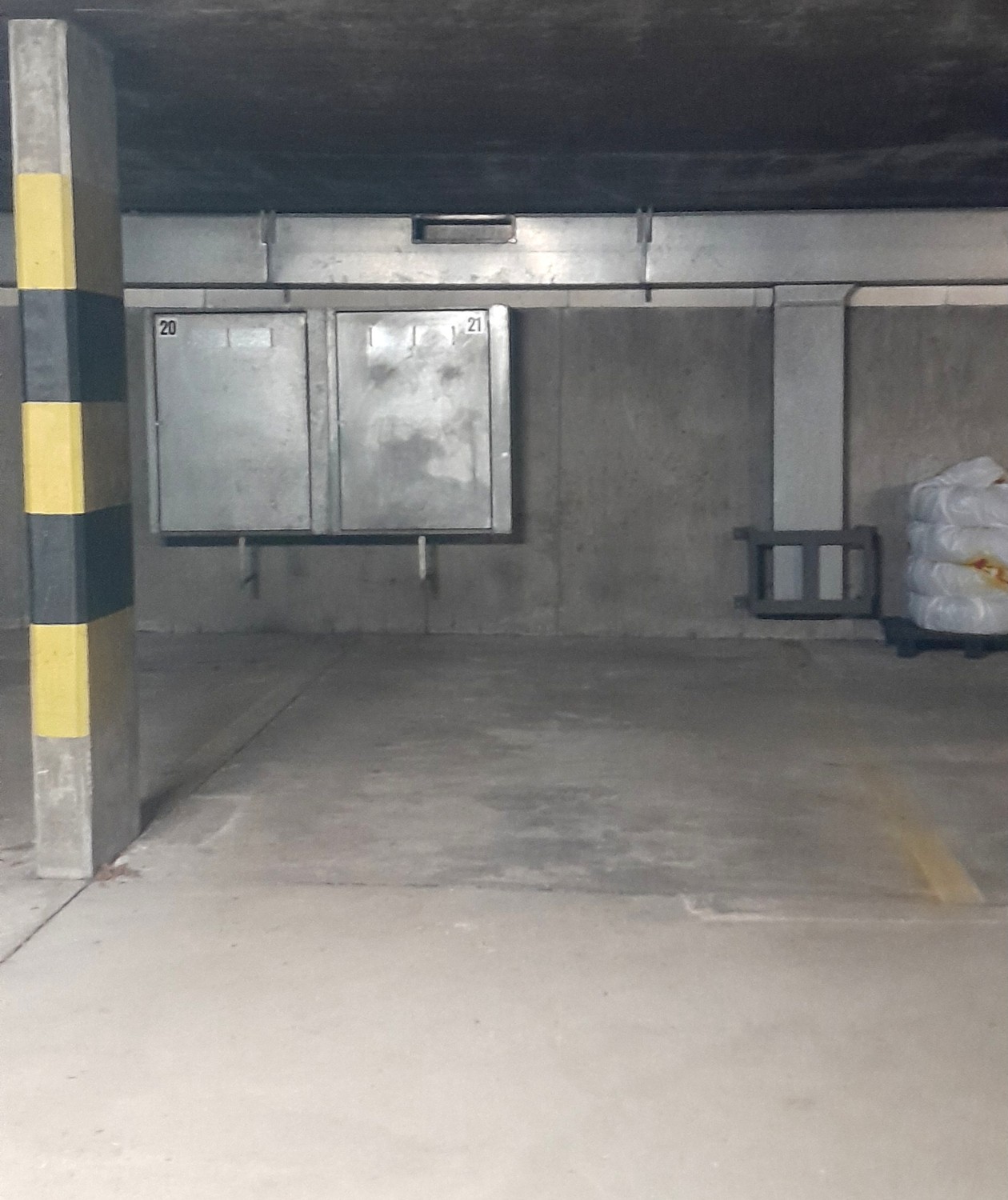 Underground slot, photo 3 of 4